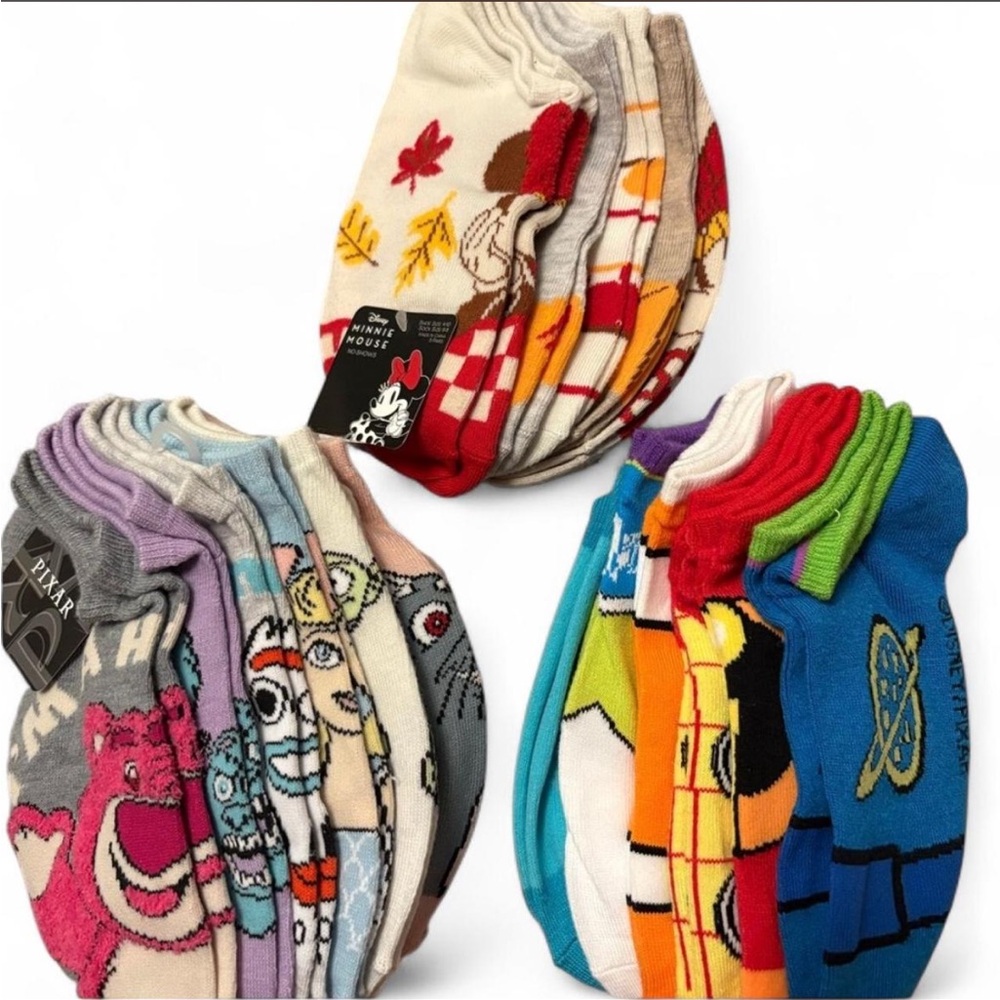 17 Disney sock lot